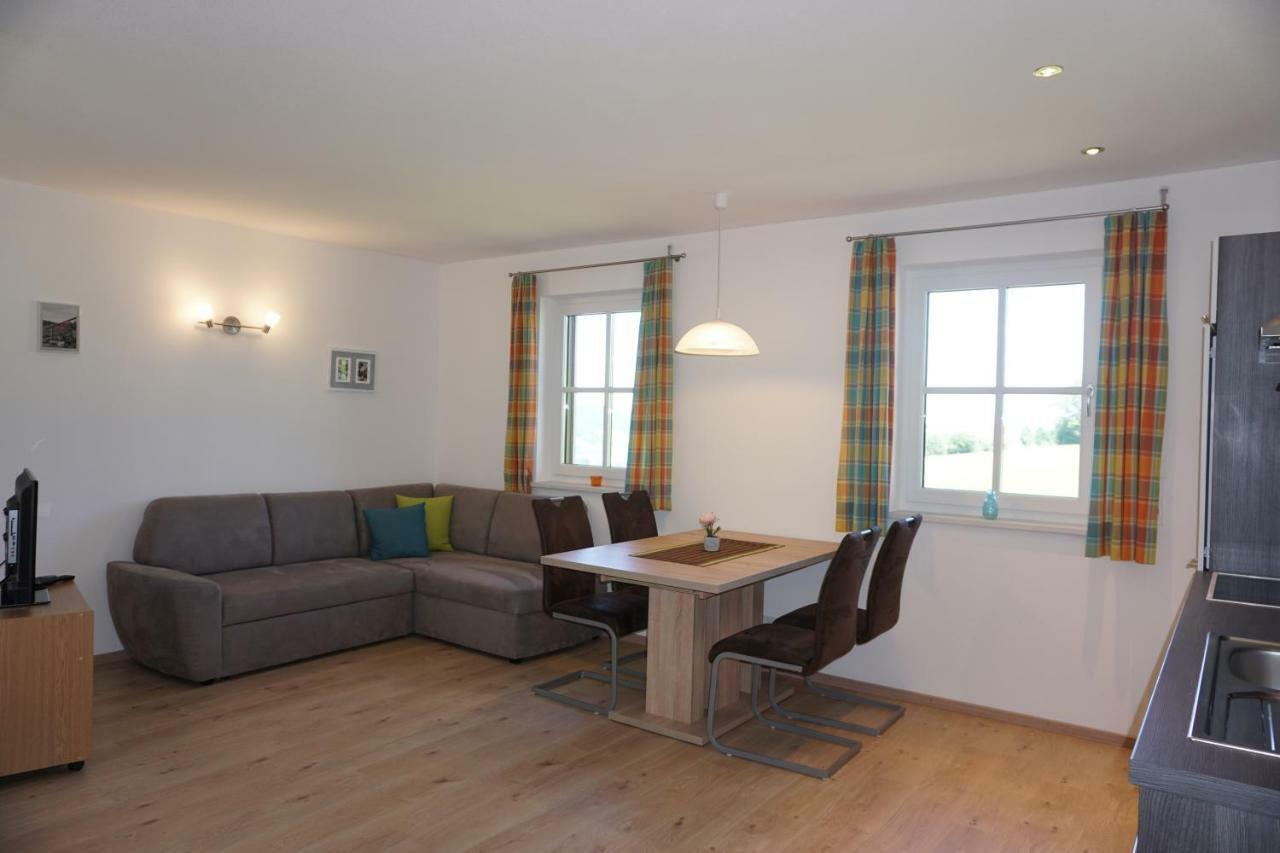 Ferienwohnung Hausleitner Zell am Moos Eksteriør billede
