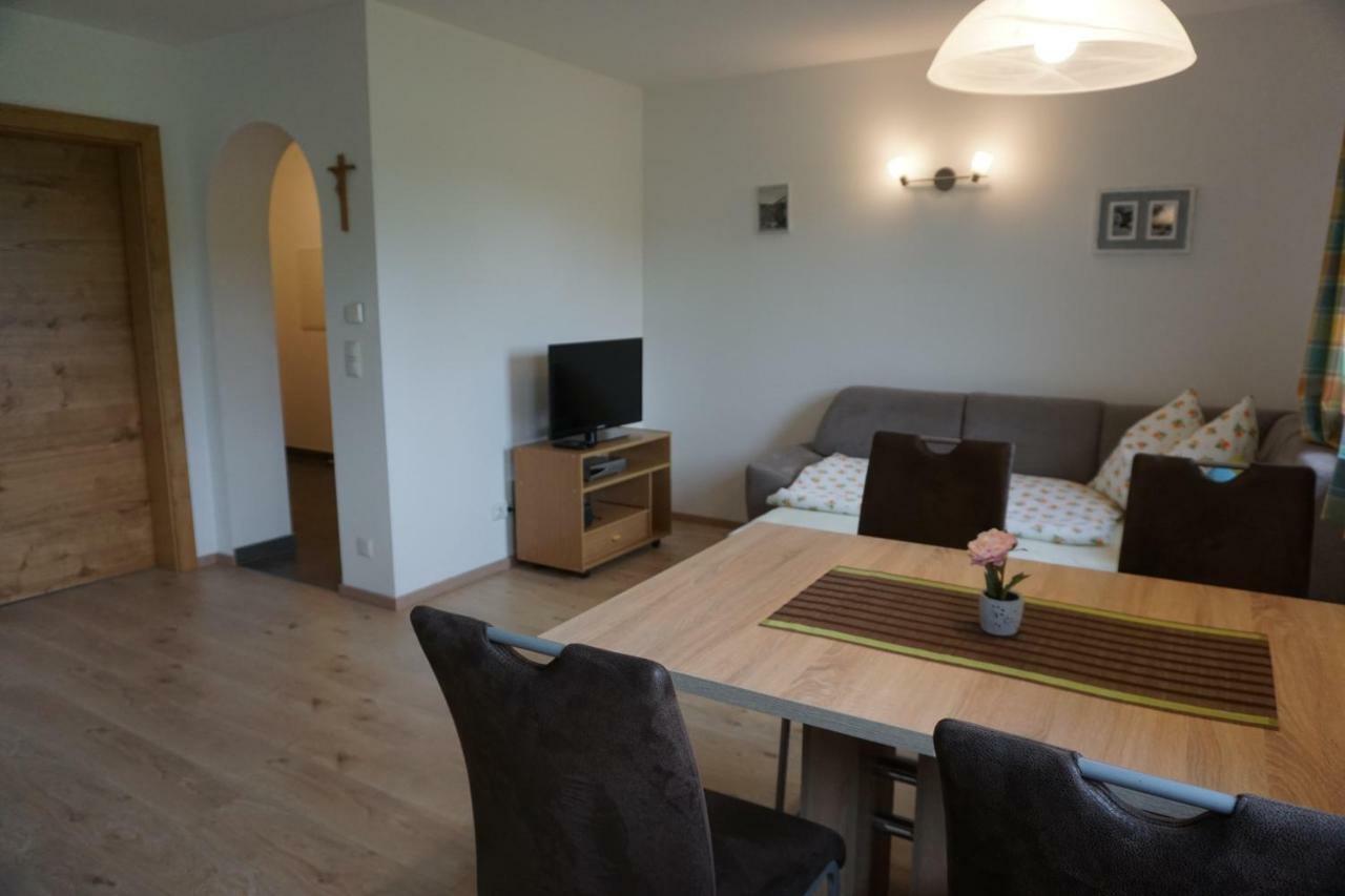 Ferienwohnung Hausleitner Zell am Moos Eksteriør billede